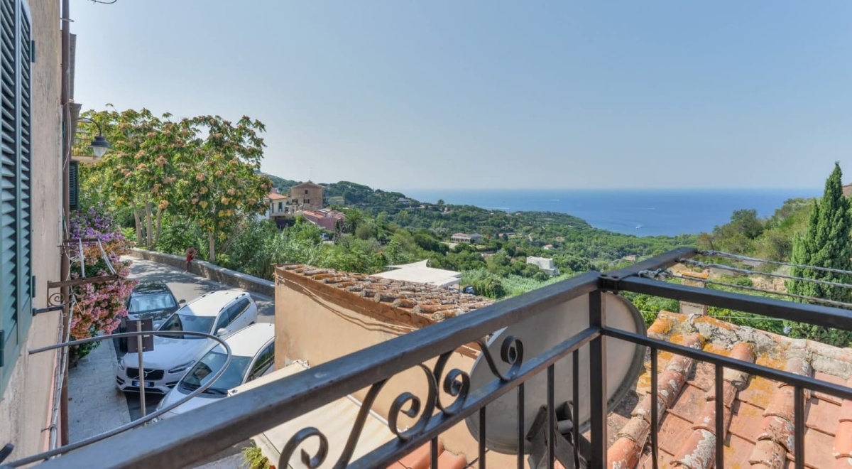 Vista su Montecristo